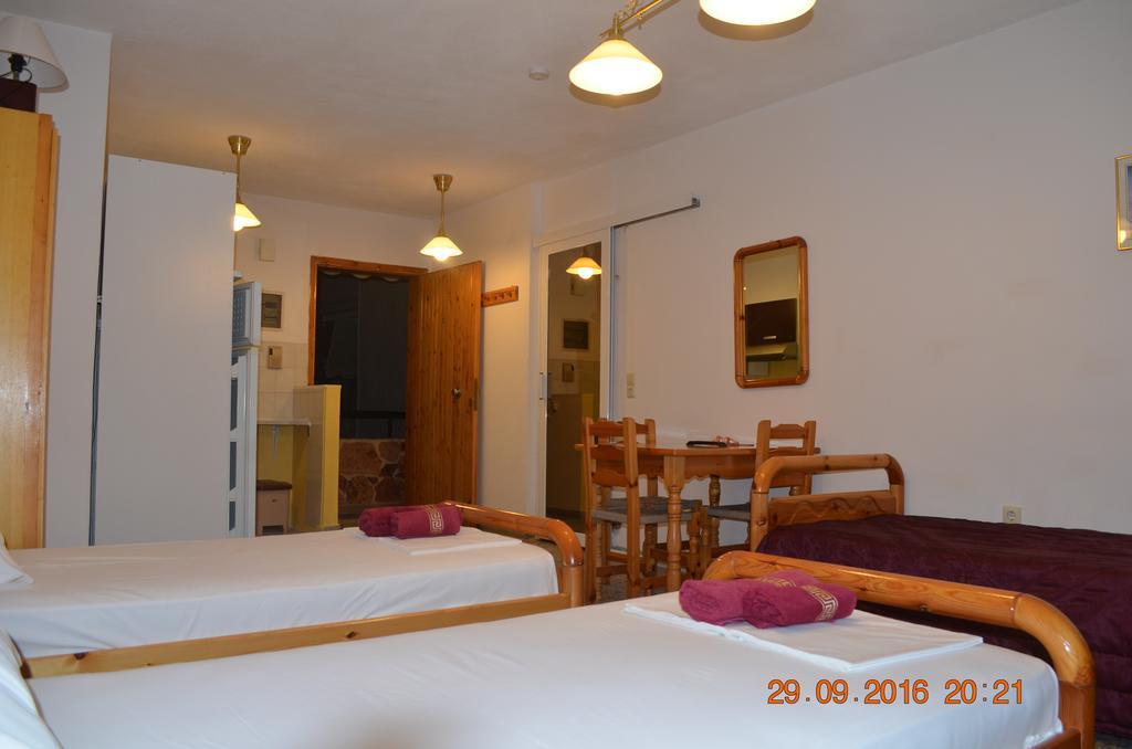 Apartments Zoumperi Néa Mákri Zewnętrze zdjęcie