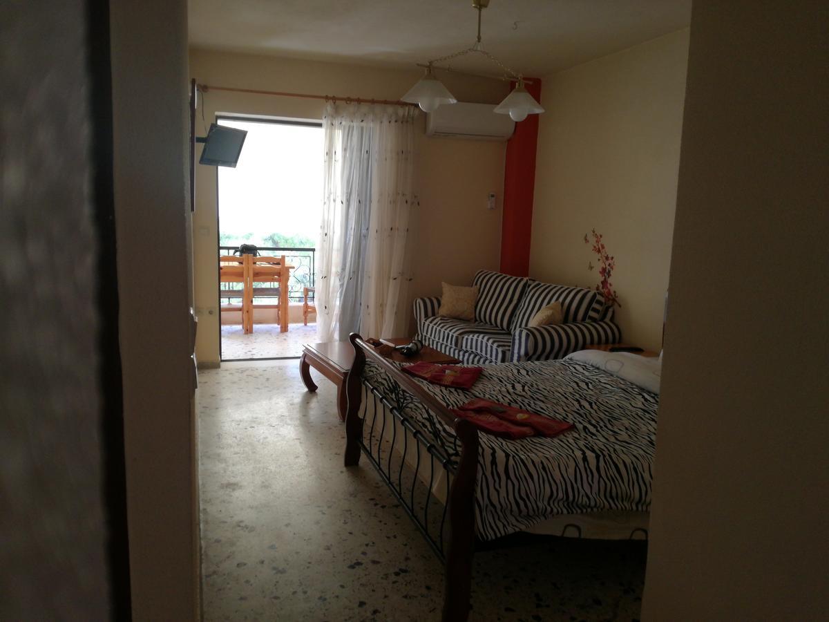 Apartments Zoumperi Néa Mákri Zewnętrze zdjęcie